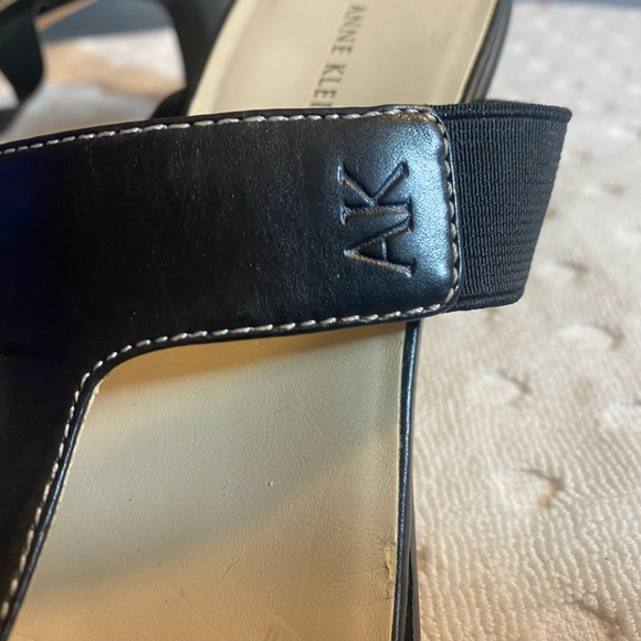 ANNE KLIEN Black T-Strap Mule - Picture 5 of 16